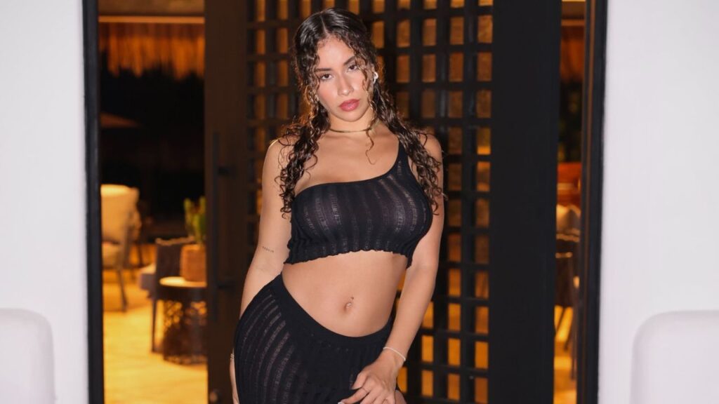 Dating Dominican woman